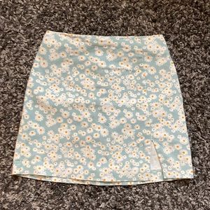 Wild fable (target brand) mini skirt floral print